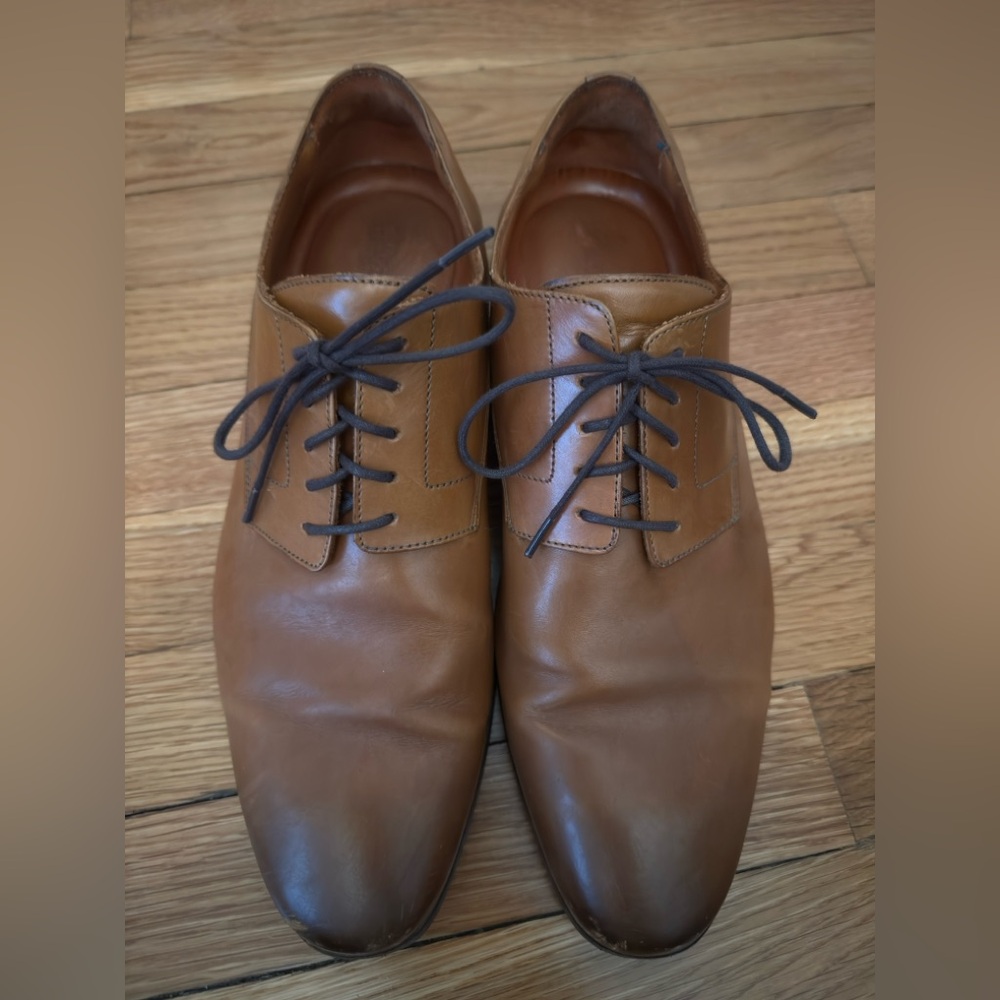 Classic Men's Tan Leather Derby Shoes